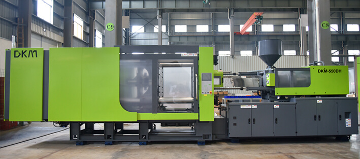 五五世纪DF春风注塑机550吨
